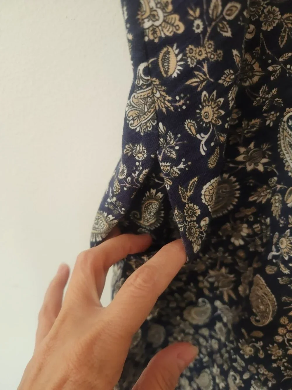 Boden Women's Sz. 4 Floral Short Sleeve Button Up Dress - Picture 4 of 6